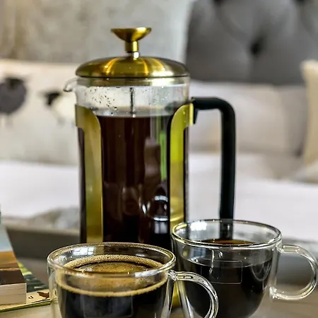 The Coach House - Luxury Barn With Hot Tub & Cinema بيت للعطل *