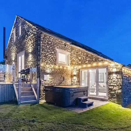 The Coach House - Luxury Barn With Hot Tub & Cinema بيت للعطل Lothersdale